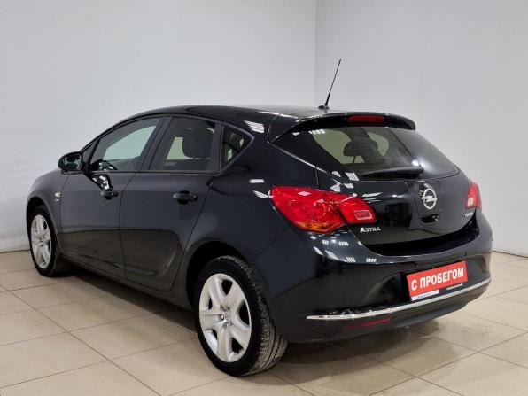 Opel Astra J Рестайлинг с пробегом 2014 года, цена 800 000 рублей, 143552 км, хэтчбек, Автокод Объявления