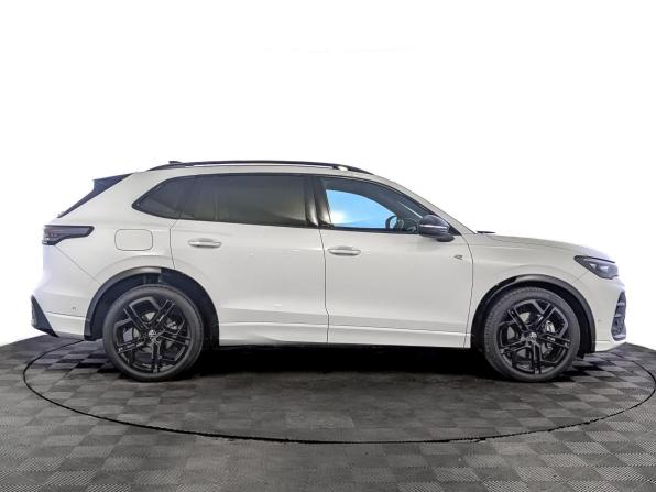 Volkswagen Tiguan III (China Market) с пробегом 2025 года, цена 4 650 000 рублей, 9741 км, внедорожник, Автокод Объявления