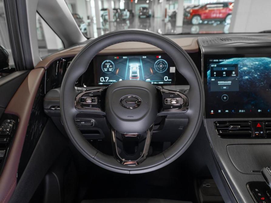 GAC Trumpchi M8 II Москва  - изображение 11