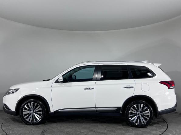 Mitsubishi Outlander III Рестайлинг 3 с пробегом 2020 года, цена 2 620 000 рублей, 63613 км, внедорожник, Автокод Объявления