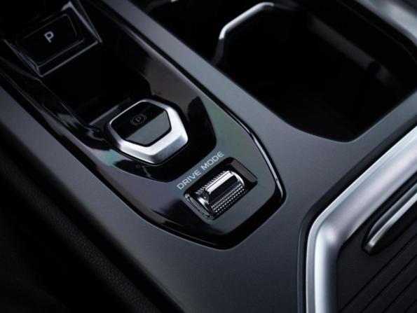 Geely Okavango I Рестайлинг с пробегом 2024 года, цена 2 799 000 рублей, 33000 км, внедорожник, Автокод Объявления