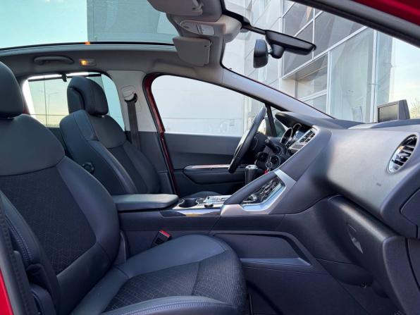 Peugeot 3008 I Рестайлинг с пробегом 2014 года, цена 955 000 рублей, 200450 км, внедорожник, Автокод Объявления