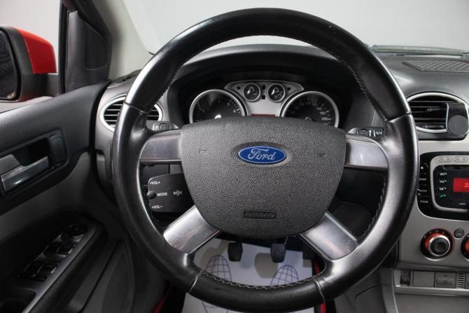 Ford Focus II Рестайлинг с пробегом 2010 года, цена 629 000 рублей, 174020 км, хэтчбек, Автокод Объявления