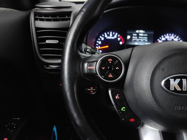 Kia Soul II Рестайлинг с пробегом 2017 года, цена 1 748 000 рублей, 71000 км, хэтчбек, Автокод Объявления