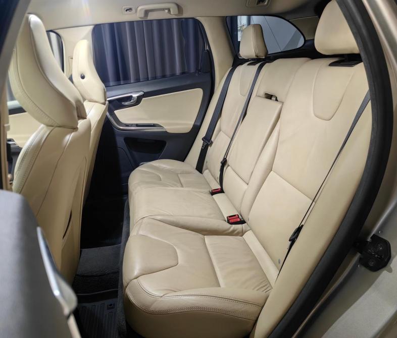 Volvo XC60 I Москва  - изображение 11