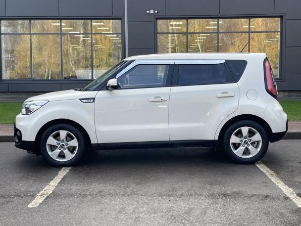 Kia Soul II Рестайлинг с пробегом 2017 года, цена 1 679 000 рублей, 43860 км, хэтчбек, Автокод Объявления