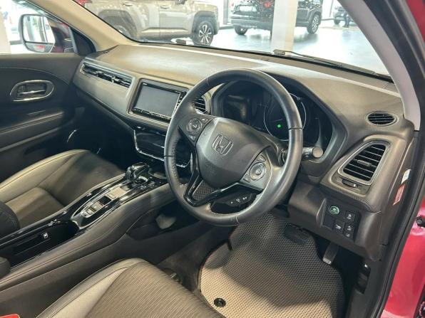 Honda Vezel I Рестайлинг с пробегом 2019 года, цена 1 795 000 рублей, 72827 км, внедорожник, Автокод Объявления