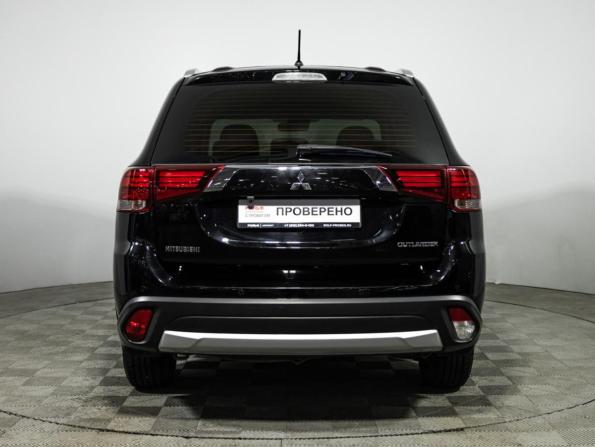 Mitsubishi Outlander III Рестайлинг 2 с пробегом 2016 года, цена 1 359 585 рублей, 202248 км, внедорожник, Автокод Объявления