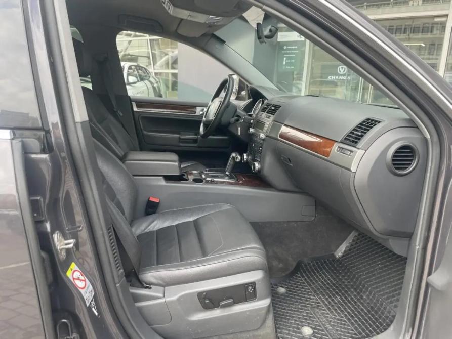 Volkswagen Touareg I Рестайлинг Москва  - изображение 9