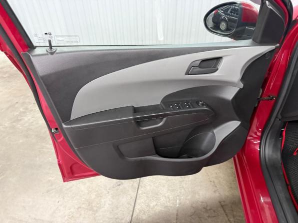 Chevrolet Aveo II с пробегом 2014 года, цена 697 000 рублей, 188774 км, седан, Автокод Объявления