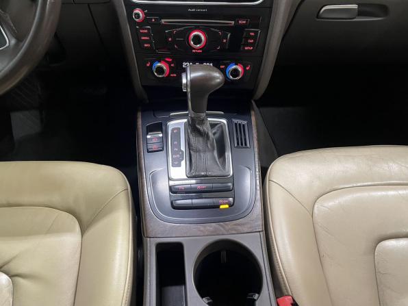 Audi A4 IV (B8) Рестайлинг с пробегом 2012 года, цена 1 199 000 рублей, 206469 км, седан, Автокод Объявления