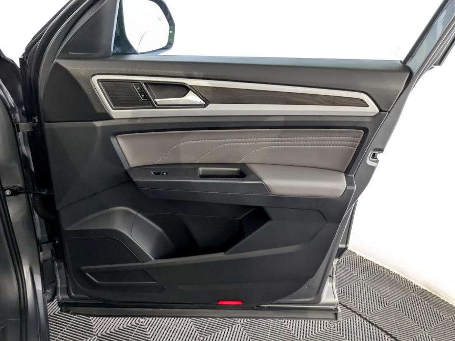 Volkswagen Teramont I Рестайлинг Москва  - изображение 30