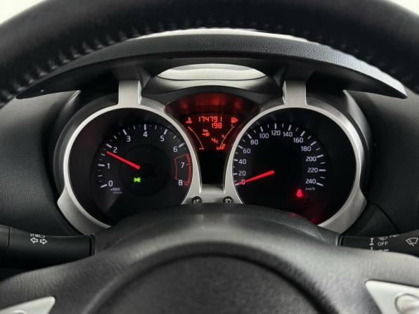 Nissan Juke I с пробегом 2012 года, цена 950 000 рублей, 174791 км, внедорожник, Автокод Объявления