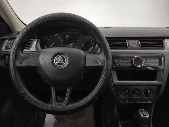 Skoda Rapid I с пробегом 2016 года, цена 900 000 рублей, 175200 км, лифтбек, Автокод Объявления