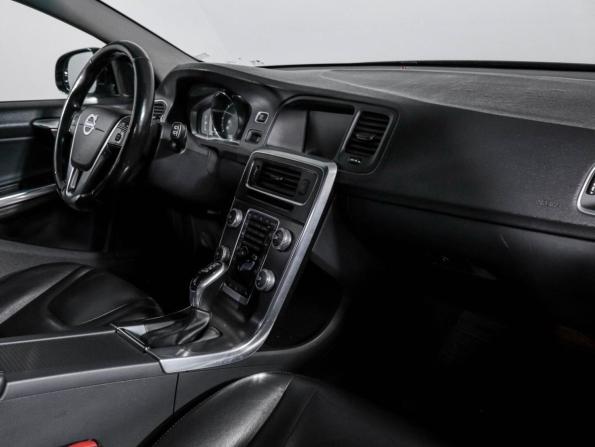Volvo V60 Cross Country I с пробегом 2015 года, цена 1 720 000 рублей, 223001 км, универсал, Автокод Объявления