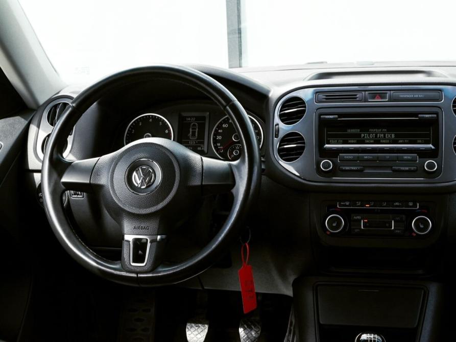 Volkswagen Tiguan I Рестайлинг Екатеринбург  - изображение 17