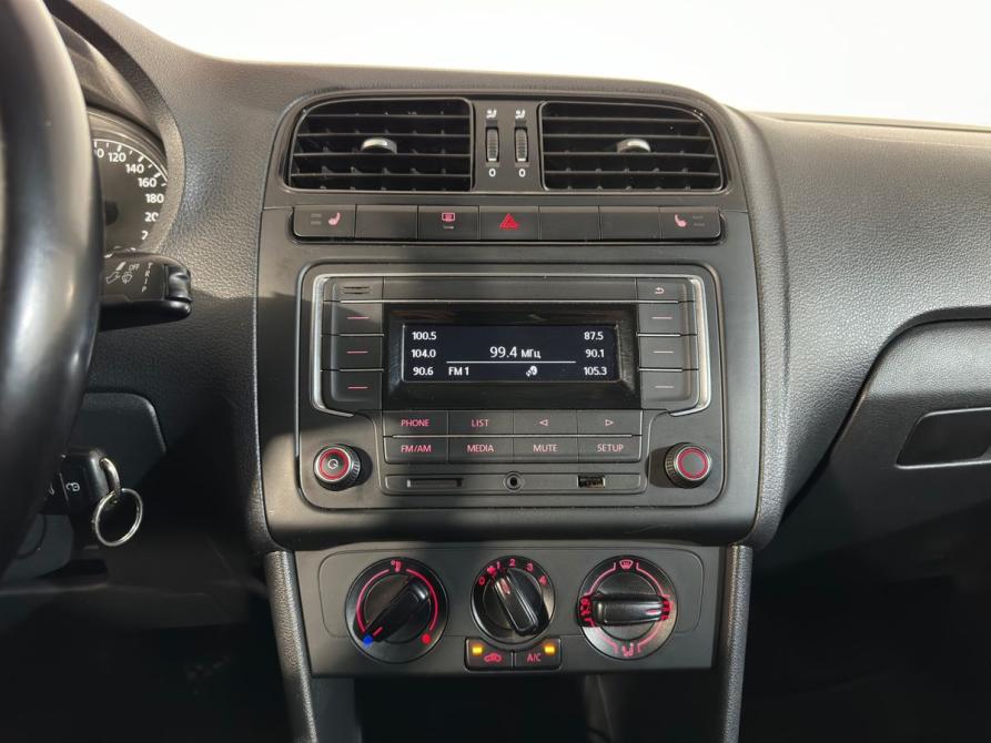 Volkswagen Polo V Рестайлинг Великий Новгород  - изображение 15