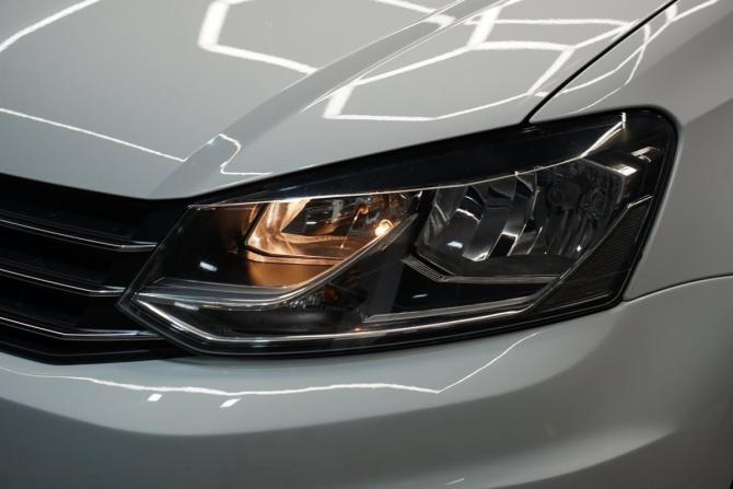Volkswagen Polo V Рестайлинг с пробегом 2018 года, цена 1 299 000 рублей, 130550 км, седан, Автокод Объявления