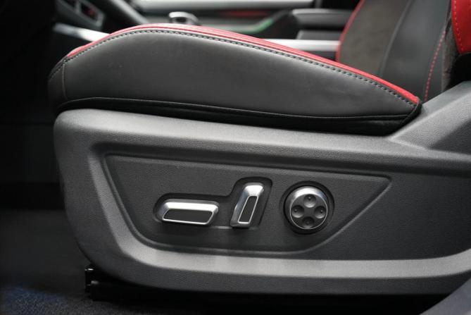 JETOUR DASHING I с пробегом 2023 года, цена 2 270 000 рублей, 34777 км, внедорожник, Автокод Объявления