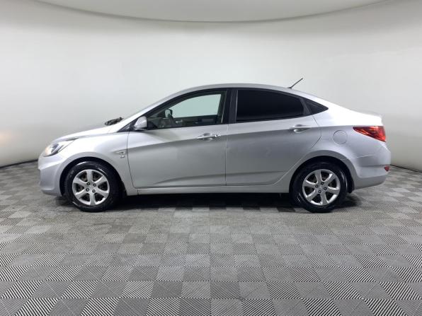Hyundai Solaris I с пробегом 2013 года, цена 880 000 рублей, 116258 км, седан, Автокод Объявления
