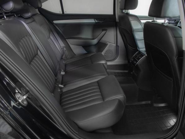 Skoda Superb III с пробегом 2018 года, цена 2 460 000 рублей, 74846 км, лифтбек, Автокод Объявления
