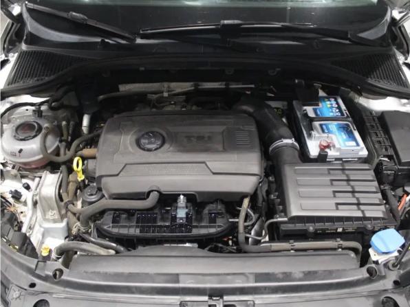 Skoda Octavia III (A7) Рестайлинг с пробегом 2018 года, цена 2 079 000 рублей, 124000 км, лифтбек, Автокод Объявления