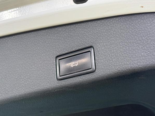 Volkswagen Touareg II с пробегом 2014 года, цена 2 205 000 рублей, 310198 км, внедорожник, Автокод Объявления