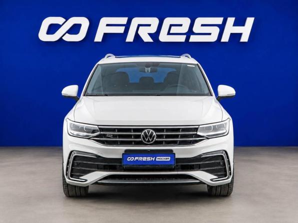 Volkswagen Tiguan II Рестайлинг с пробегом 2021 года, цена 4 057 055 рублей, 44309 км, внедорожник, Автокод Объявления