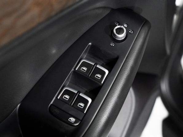 Audi Q5 I (8R) Рестайлинг с пробегом 2013 года, цена 1 900 000 рублей, 154128 км, внедорожник, Автокод Объявления