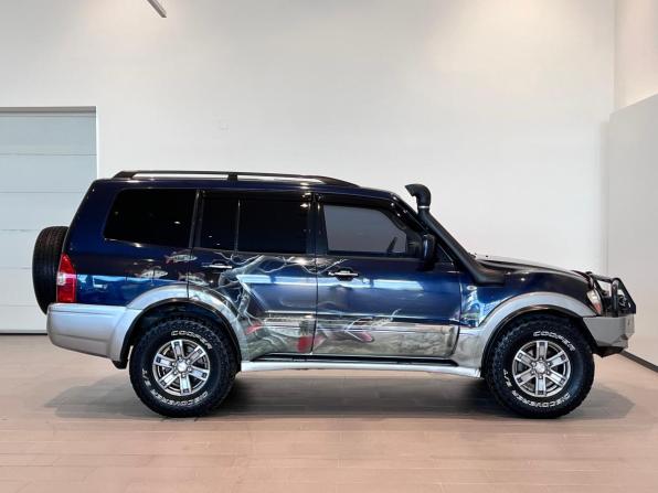 Mitsubishi Pajero III Рестайлинг с пробегом 2004 года, цена 1 200 000 рублей, 298548 км, внедорожник, Автокод Объявления