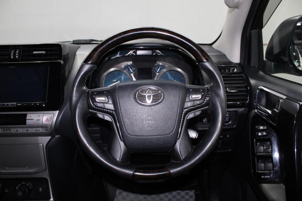 Toyota Land Cruiser Prado 150 Series Рестайлинг 2 Владивосток  - изображение 21
