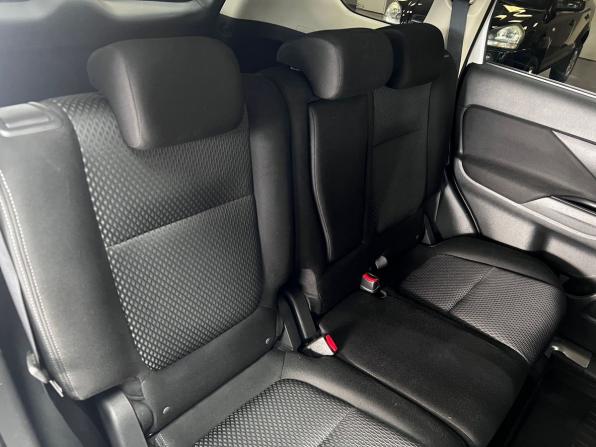 Mitsubishi Outlander III Рестайлинг 2 с пробегом 2016 года, цена 1 675 000 рублей, 194878 км, внедорожник, Автокод Объявления