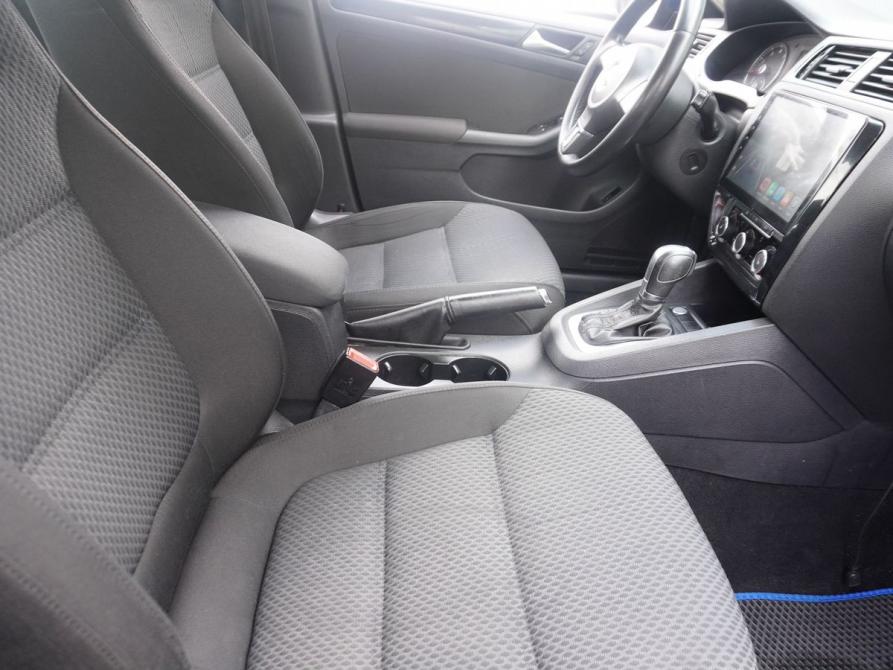 Volkswagen Jetta VI Москва  - изображение 11