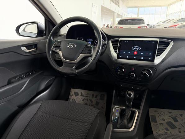 Hyundai Solaris II с пробегом 2017 года, цена 1 250 000 рублей, 174000 км, седан, Автокод Объявления