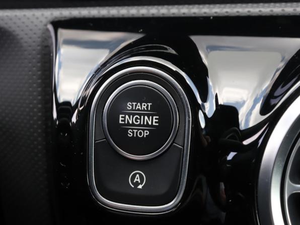 Mercedes-Benz CLA II (C118 X118) с пробегом 2021 года, цена 3 880 000 рублей, 49957 км, седан, Автокод Объявления