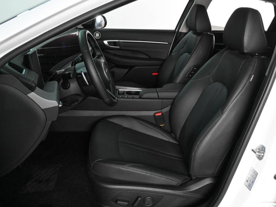 Hyundai Sonata VIII (DN8) Рестайлинг Ростов-на-Дону  - изображение 10