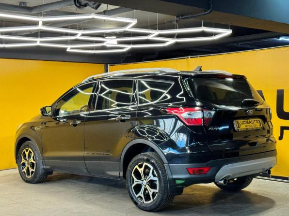 Ford Kuga II Рестайлинг с пробегом 2018 года, цена 1 679 000 рублей, 112000 км, внедорожник, Автокод Объявления