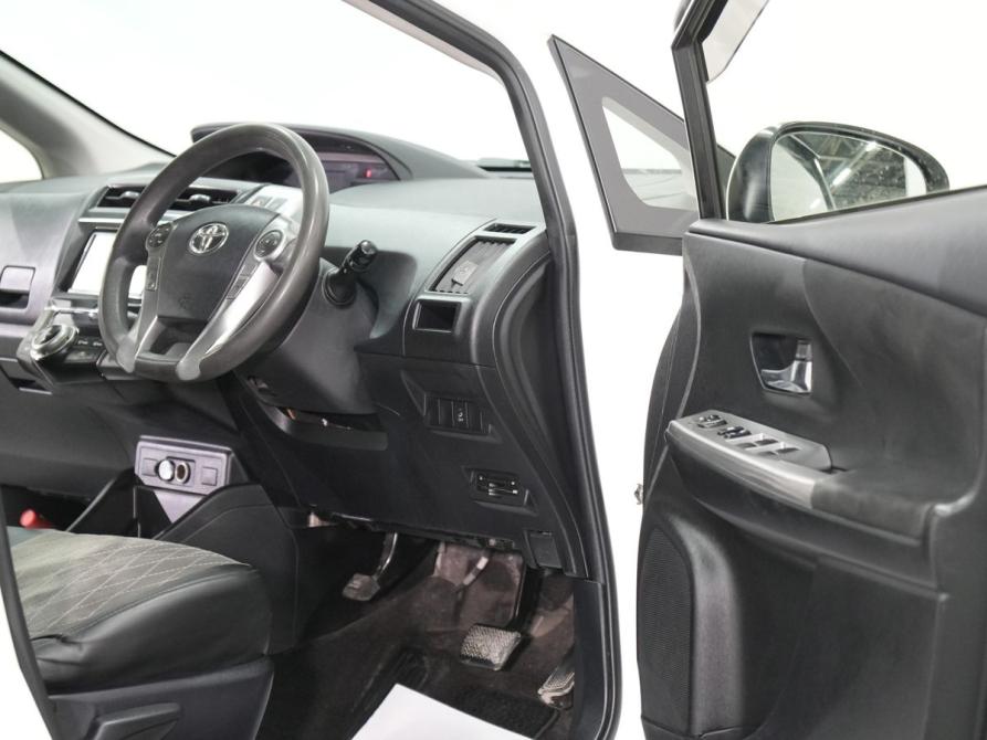 Toyota Prius Alpha I (ZVW40/41) Рестайлинг Новосибирск  - изображение 18