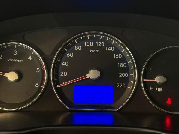 Hyundai Santa Fe II Рестайлинг с пробегом 2012 года, цена 1 075 000 рублей, 302191 км, внедорожник, Автокод Объявления