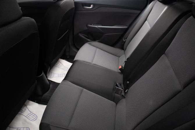 Hyundai Solaris II с пробегом 2018 года, цена 1 359 000 рублей, 70000 км, седан, Автокод Объявления