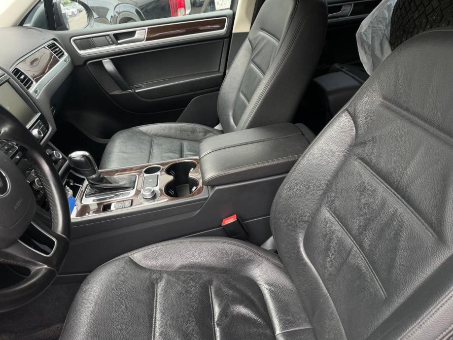 Volkswagen Touareg II Рестайлинг Санкт-Петербург  - изображение 13