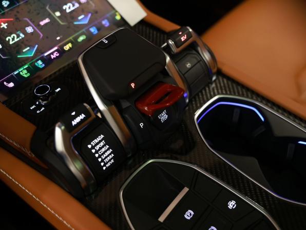 Lamborghini Urus I Рестайлинг с пробегом 2025 года, цена 43 000 000 рублей, 82 км, внедорожник, Автокод Объявления