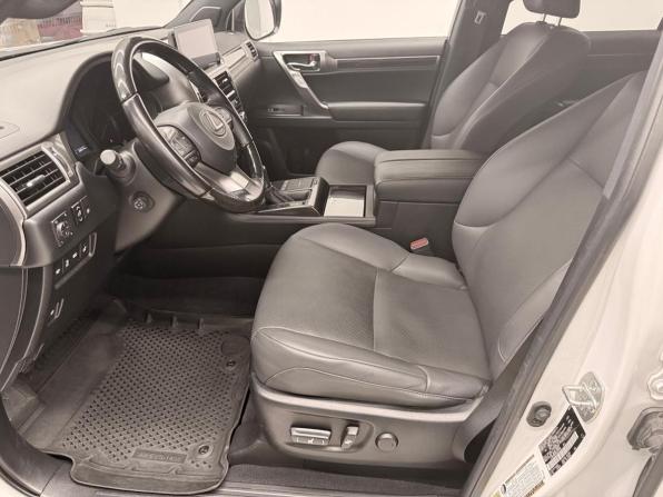 Lexus GX II Рестайлинг 2 с пробегом 2022 года, цена 8 800 000 рублей, 68575 км, внедорожник, Автокод Объявления