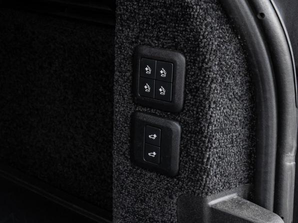 Land Rover Range Rover IV Рестайлинг с пробегом 2018 года, цена 5 350 000 рублей, 159042 км, внедорожник, Автокод Объявления