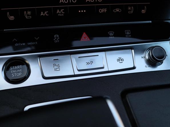 Audi A6 V (C8) с пробегом 2022 года, цена 5 150 000 рублей, 37957 км, седан, Автокод Объявления