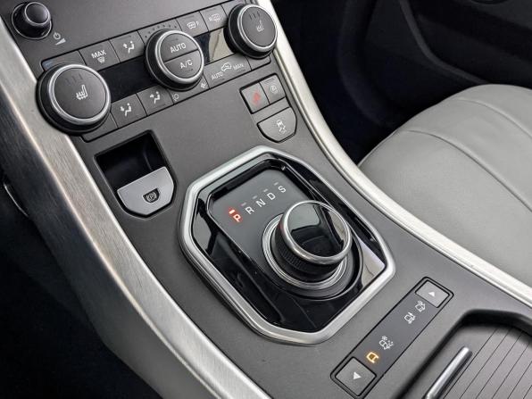 Land Rover Range Rover Evoque I Рестайлинг с пробегом 2018 года, цена 2 850 000 рублей, 71195 км, внедорожник, Автокод Объявления