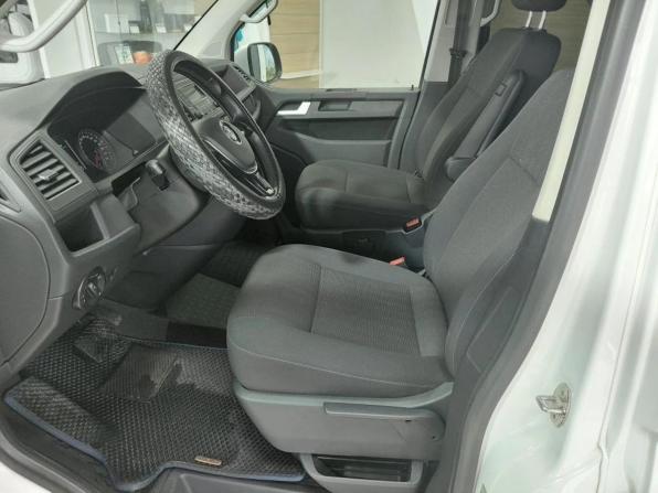 Volkswagen Caravelle T6 с пробегом 2018 года, цена 2 530 000 рублей, 273000 км, минивэн, Автокод Объявления