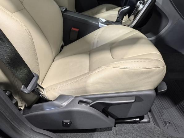 Volvo XC60 I Рестайлинг с пробегом 2016 года, цена 2 784 000 рублей, 88030 км, внедорожник, Автокод Объявления