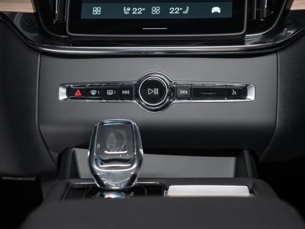 Новый Volvo XC90 II Рестайлинг 2 2026 года, цена 11 200 000 рублей, внедорожник, Автокод Объявления