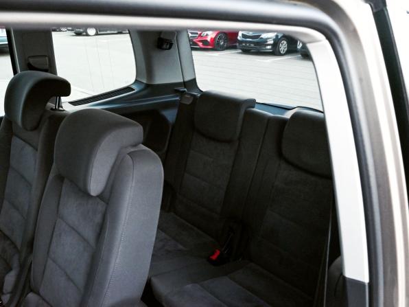 Volkswagen Touran I Рестайлинг 2 с пробегом 2012 года, цена 1 019 000 рублей, 201616 км, компактвэн, Автокод Объявления